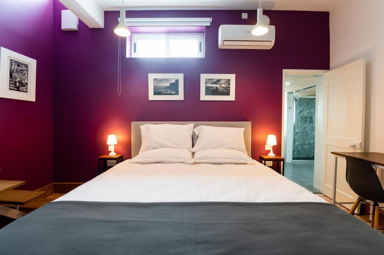 Monreal Boutique Townhouse - R024Rm6 Hotell Paola Exteriör bild